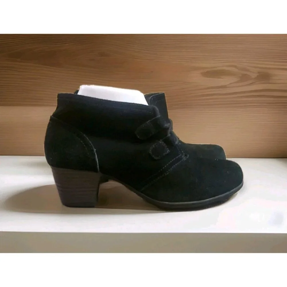 Clarks Artisan‎ Boots Womens Size 6.5 Black